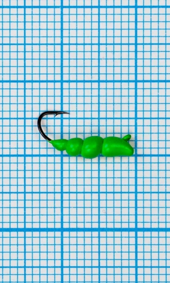 Мормышка Личинка жужелицы (Сarabo) 0,5/14, зеленый Fluo +